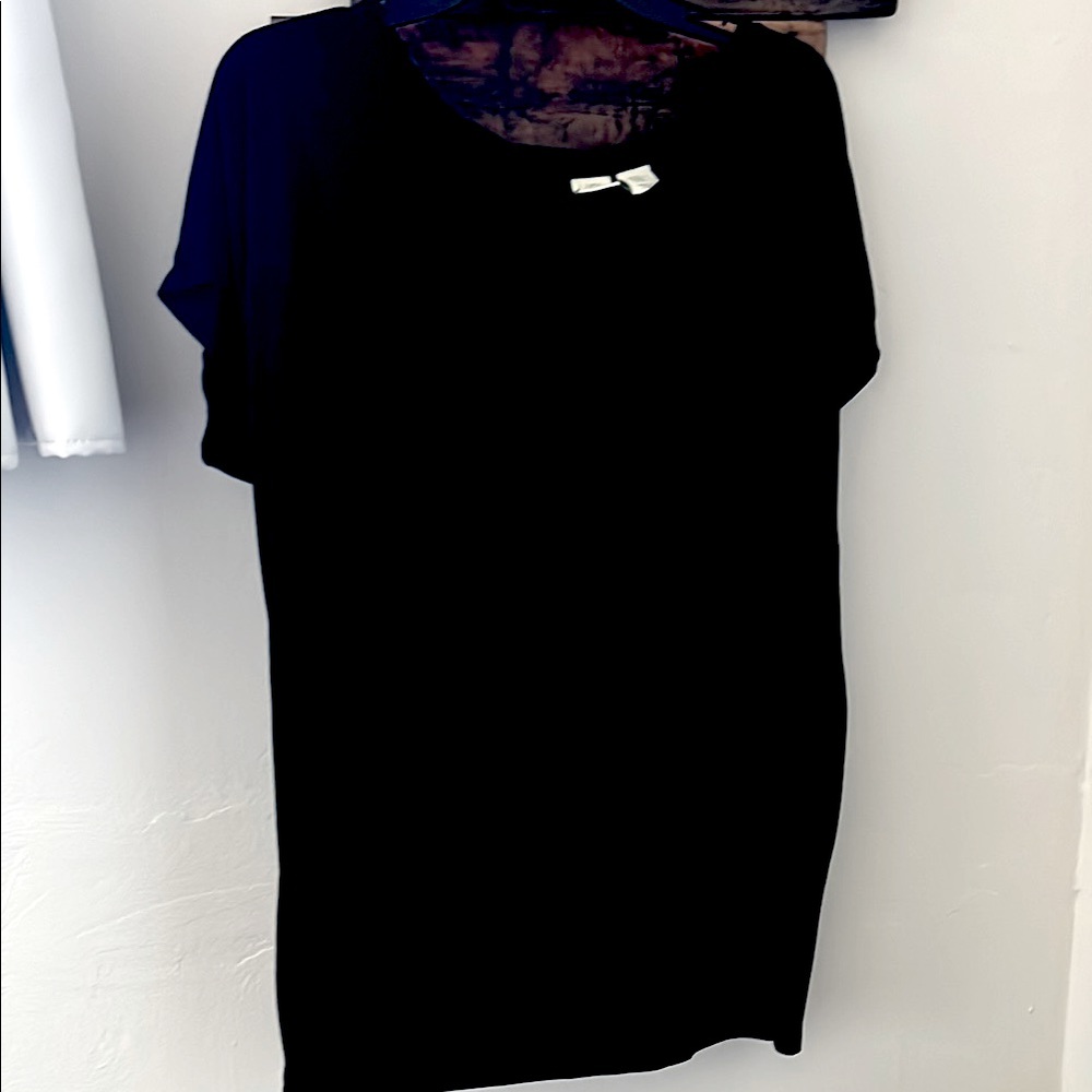 Lucy & Laurel Classic Black Women's Top XL 
Excellent condition new